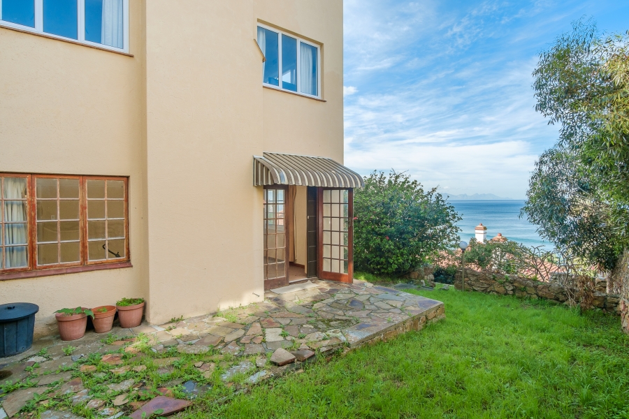 4 Bedroom Property for Sale in St James Western Cape